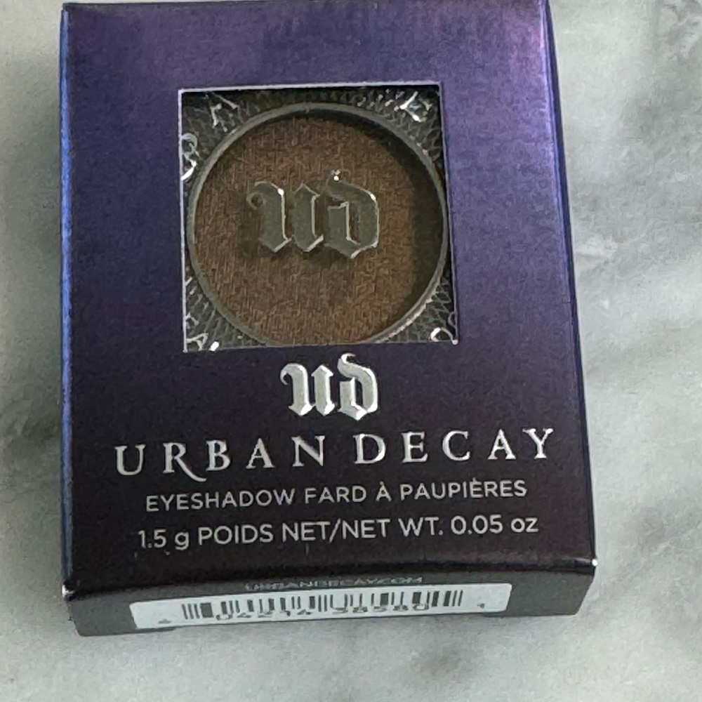 Urban Decay Eyeshadow, Darkhorse Color, New